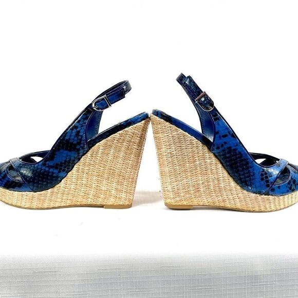 BLUE SNAKESKIN PLATFORM WEDGES BY WHBM SIZE 7M - Picture 4 of 6